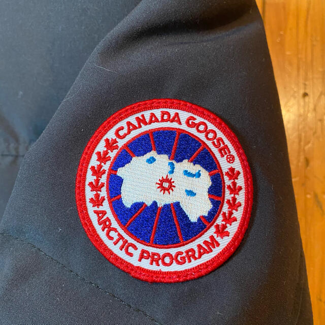 CANADA GOOSE(カナダグース)のカナダグース マクミラン　ダウンジャケット メンズのジャケット/アウター(ダウンジャケット)の商品写真