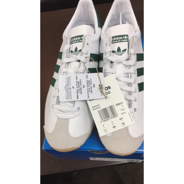 adidas(アディダス)の☆新品☆アディダス スニーカー green＆white レディースの靴/シューズ(スニーカー)の商品写真