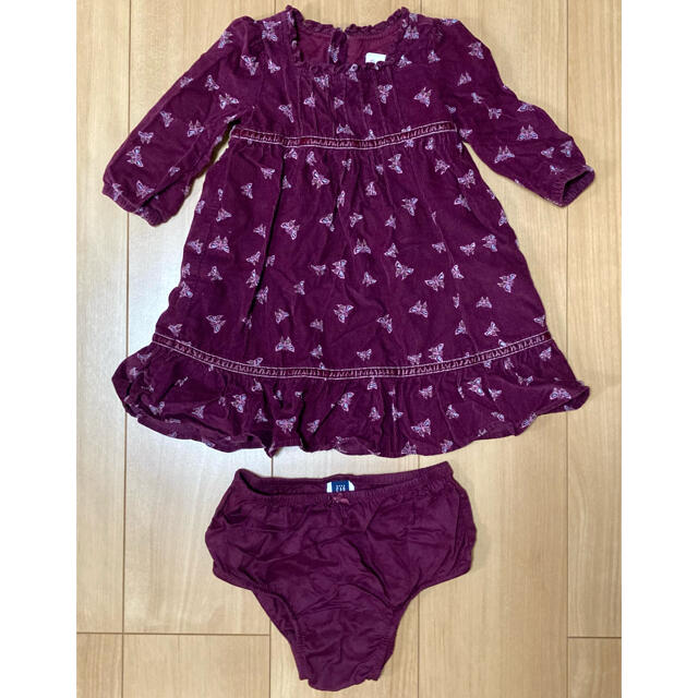 babyGAP(ベビーギャップ)のワインレッド　ワンピース80 キッズ/ベビー/マタニティのベビー服(~85cm)(ワンピース)の商品写真