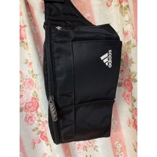 アディダス(adidas)の美品 アディダス ウエストバック 黒(ボディバッグ/ウエストポーチ)