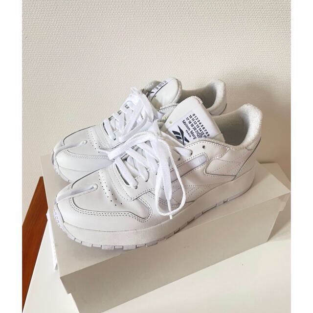 Maison Martin Margiela(マルタンマルジェラ)のMaison Margiela x Reebok 24.5㎝　ホワイト レディースの靴/シューズ(スニーカー)の商品写真