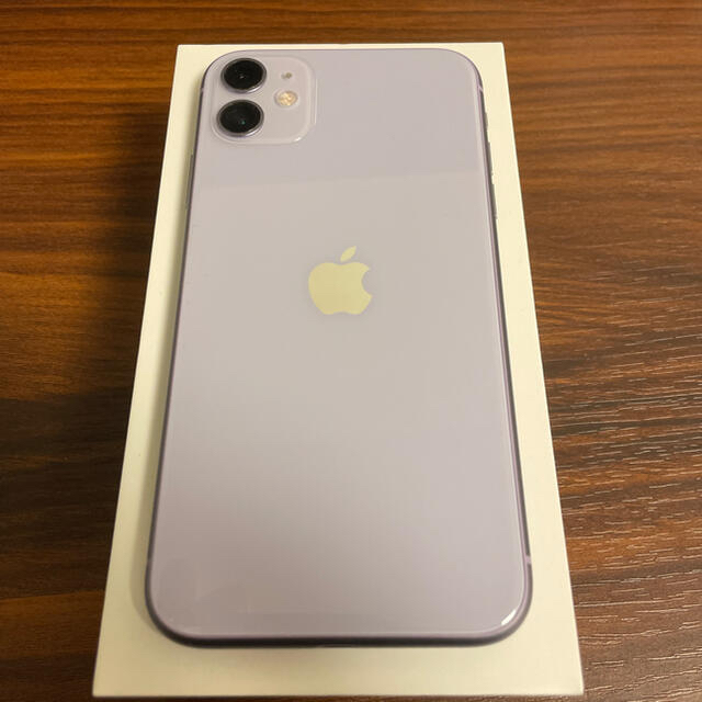 Apple(アップル)の【値下げ】iPhone11 128GB パープル SIMフリー スマホ/家電/カメラのスマートフォン/携帯電話(スマートフォン本体)の商品写真