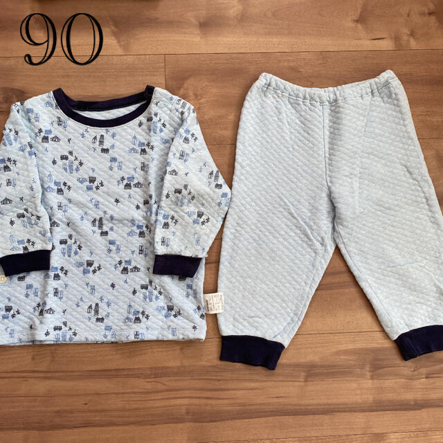 UNIQLO(ユニクロ)のユニクロ パジャマ 90 キッズ/ベビー/マタニティのキッズ服男の子用(90cm~)(パジャマ)の商品写真