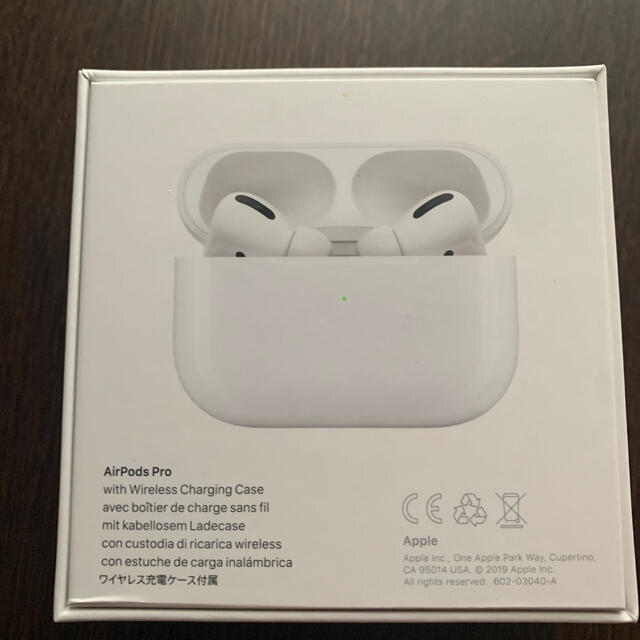 Apple(アップル)の純正 AirPods Pro スマホ/家電/カメラのオーディオ機器(ヘッドフォン/イヤフォン)の商品写真