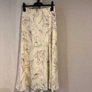 SNIDEL - snidel 花柄スカート 新品同様。未使用品。の通販 by momo