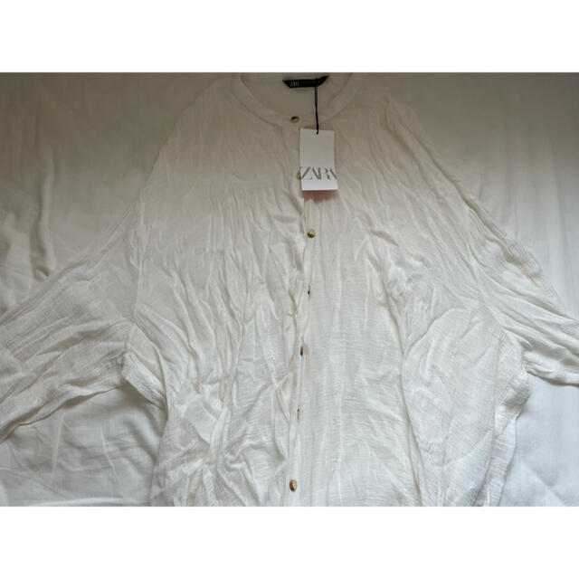 ZARA(ザラ)のZARA ロングシャツ ホワイト 白 レディースのトップス(シャツ/ブラウス(長袖/七分))の商品写真