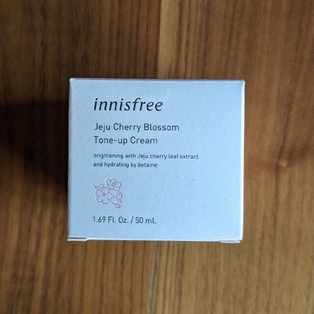 Innisfree(イニスフリー)のinnisfree Cherry Blossom Tone Up Cream コスメ/美容のベースメイク/化粧品(化粧下地)の商品写真