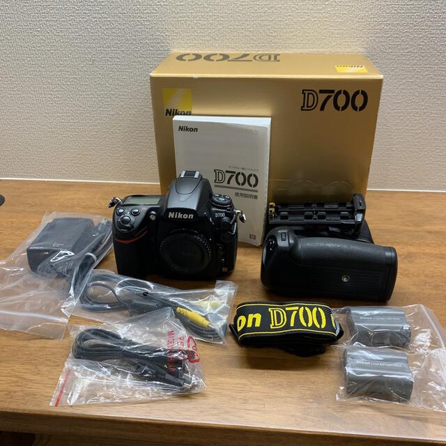 Nikon D700 ボディ ＋ 付属品