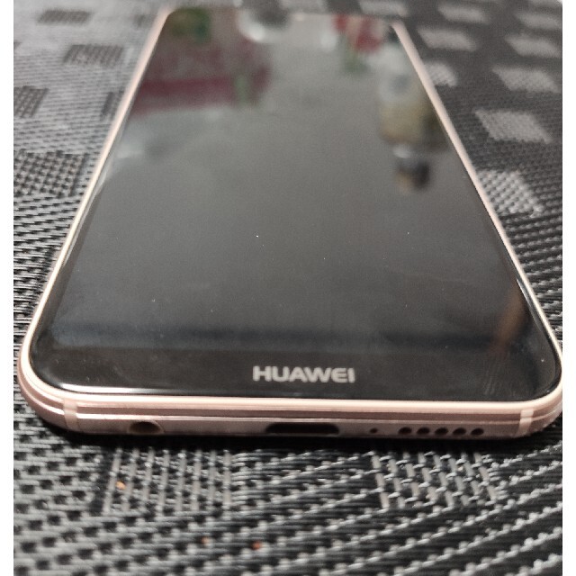 HUAWEI(ファーウェイ)の[美品] HUAWEI P20 lite SIMフリー対応 スマホ/家電/カメラのスマートフォン/携帯電話(スマートフォン本体)の商品写真