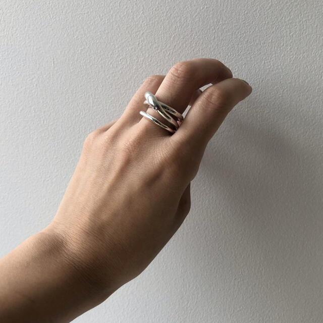 LOLO(ロロ)のLORO 1117  shape ring 01  アクセサリー　リング レディースのアクセサリー(リング(指輪))の商品写真