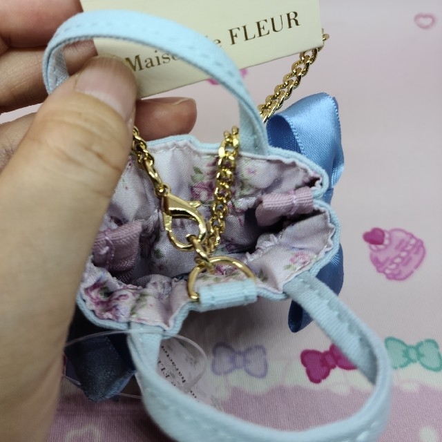 Maison de FLEUR(メゾンドフルール)の新品タグ付き♡メゾンドフルール♡ミニダブルリボントートチャーム♡シナモロール♡ エンタメ/ホビーのおもちゃ/ぬいぐるみ(キャラクターグッズ)の商品写真