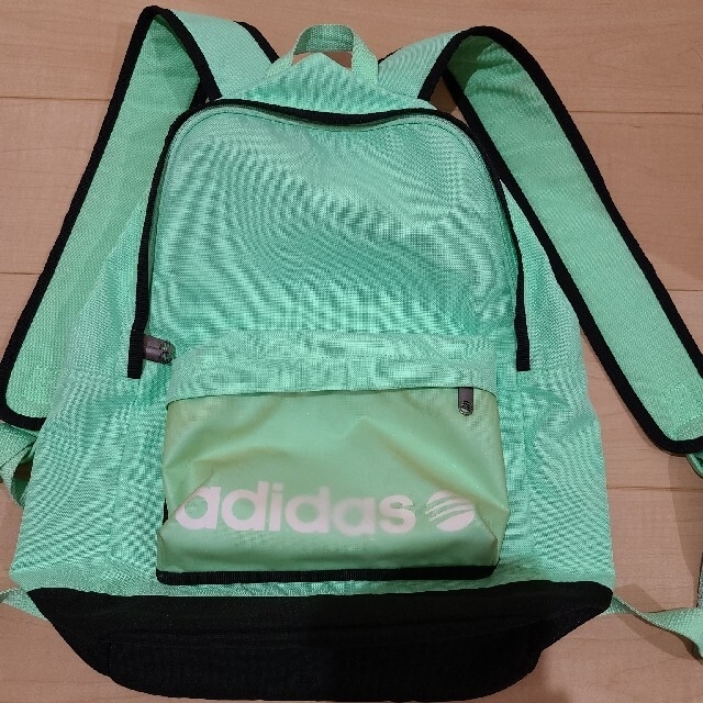 adidas(アディダス)のアディダス　adidas　リュック　バックパック メンズのバッグ(バッグパック/リュック)の商品写真