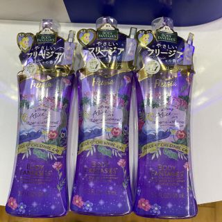 ボディファンタジー ボディスプレー ディズニー限定ラベル 94ml×4セット(その他)