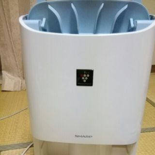 シャープ(SHARP)のプラズマクラスター除湿機(加湿器/除湿機)