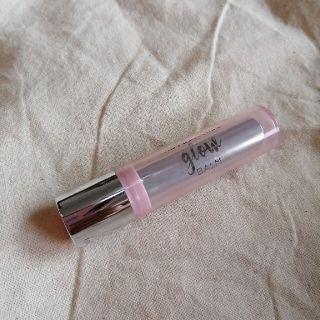 レブロン(REVLON)のREVLON KISS glow リップ 💄002(リップケア/リップクリーム)