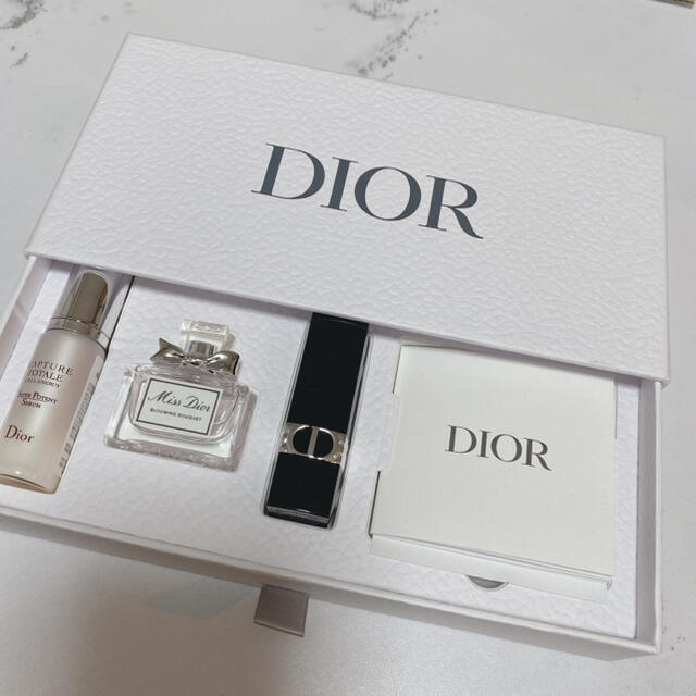 Dior(ディオール)のDior バースデーギフト コスメ/美容のキット/セット(コフレ/メイクアップセット)の商品写真