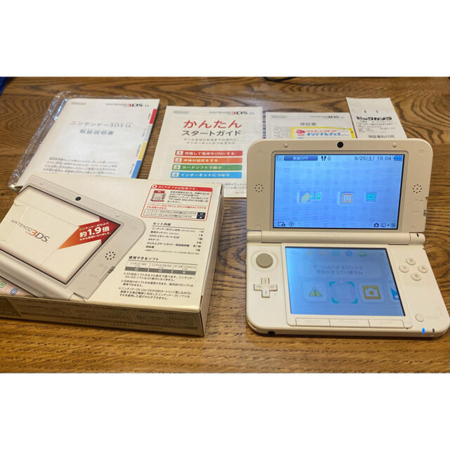 ニンテンドー　Nintendo 3DS  LL 本体 ホワイト