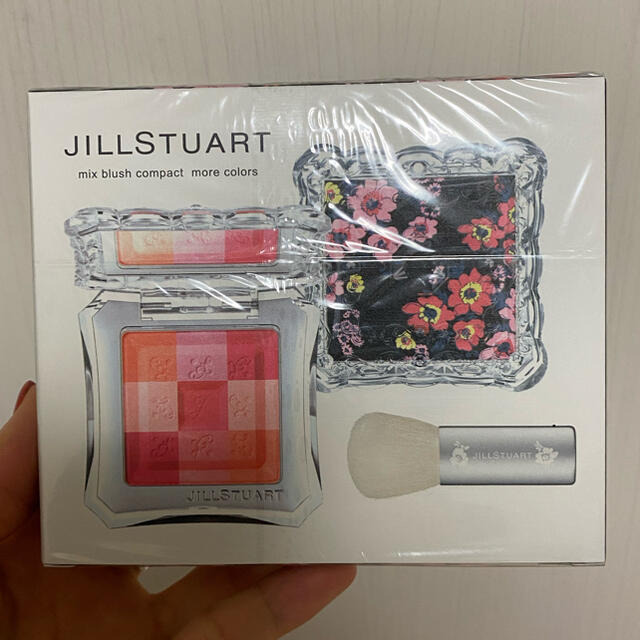 JILLSTUART(ジルスチュアート)のks様専用 コスメ/美容のベースメイク/化粧品(チーク)の商品写真