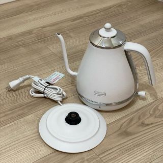 デロンギ(DeLonghi)のデロンギ アイコナ 電気カフェケトル [KBOE1220J-W](電気ケトル)