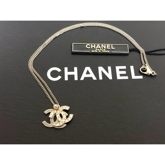 CHANEL シャネル Wココ ネックレス ココ レア 箱、プレート付き 流行の