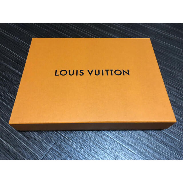 LOUIS VUITTON(ルイヴィトン)のLOUIS VUITTON 空箱(特大) インテリア/住まい/日用品のオフィス用品(ラッピング/包装)の商品写真