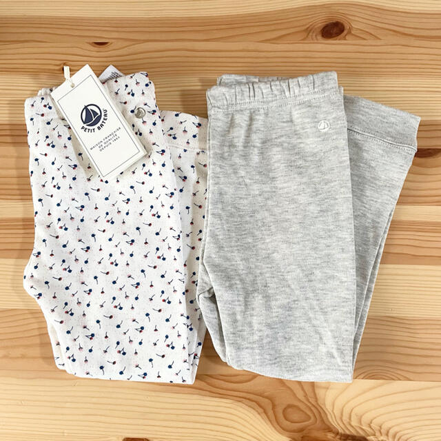 PETIT BATEAU(プチバトー)の新品未使用  プチバトー  カルソン  セット  24m キッズ/ベビー/マタニティのキッズ服女の子用(90cm~)(パンツ/スパッツ)の商品写真