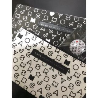 マークバイマークジェイコブス(MARC BY MARC JACOBS)のMARC JACOBS ポーチ＆限定缶バッチ(その他)