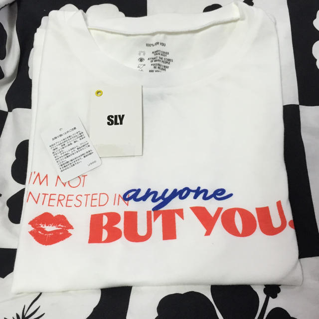 SLY(スライ)の《新品未使用》SLY レディースのトップス(Tシャツ(半袖/袖なし))の商品写真