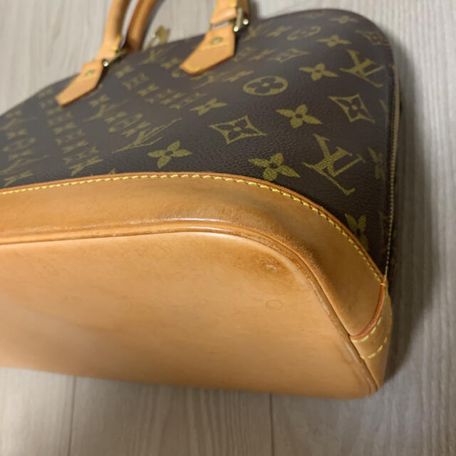 LOUIS VUITTON(ルイヴィトン)のlouis vuitton ルイヴィトン　alma アルマ　モノグラム レディースのバッグ(ハンドバッグ)の商品写真