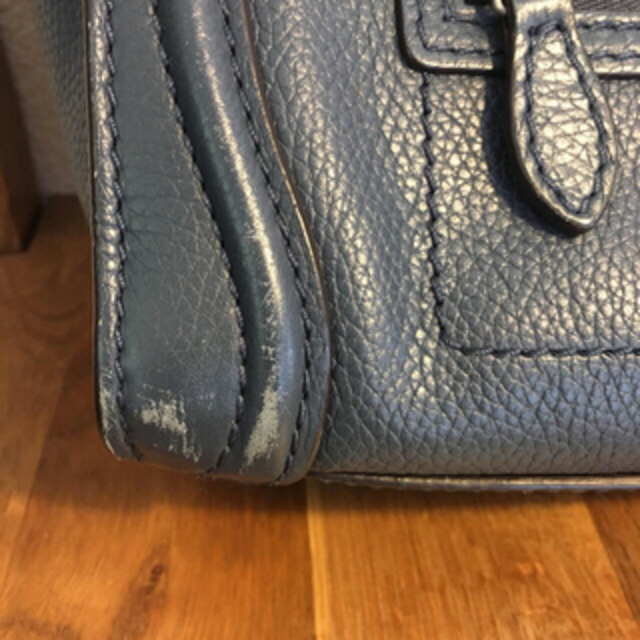 celine(セリーヌ)のCELINE LUGGAGE NANO (color.blue) レディースのバッグ(ショルダーバッグ)の商品写真