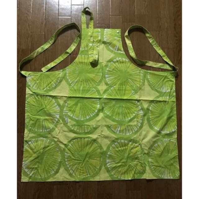 収納/キッチン雑貨おまけ付き　美品　キウイ柄　marimekko エプロン