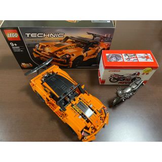 レゴ(Lego)のレゴテクニック シボレー コルベット&世界の名車シリーズ RZV 500R(模型/プラモデル)