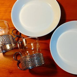 イッタラ(iittala)のiittala /  Tsaikka ホルダー付グラスとティーマ プレート(食器)