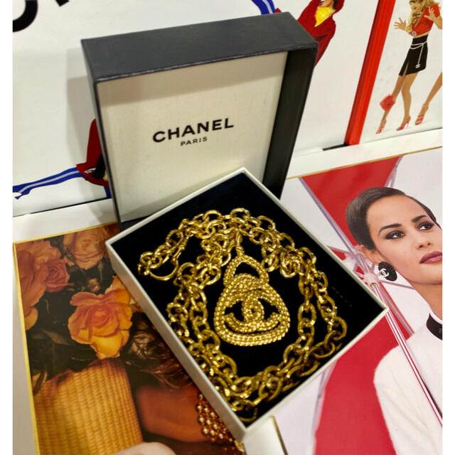 CHANEL(シャネル)の希少 美品 90'S VINTAGE OLD CHANEL ゴールドネックレス レディースのアクセサリー(ネックレス)の商品写真