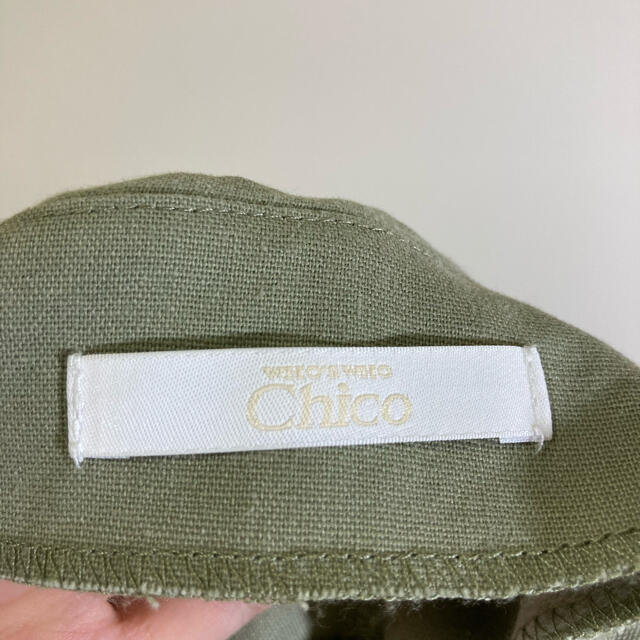 who's who Chico(フーズフーチコ)のカーキ　オールインワン レディースのパンツ(オールインワン)の商品写真