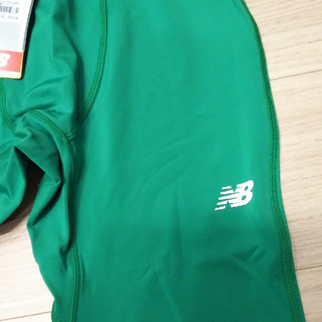 New Balance(ニューバランス)のnew balance ロングタイツ 150 緑 キッズ/ベビー/マタニティのキッズ服男の子用(90cm~)(パンツ/スパッツ)の商品写真