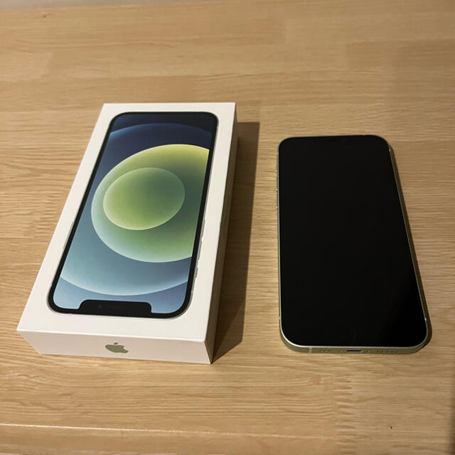 最新入荷 Apple - ✨中古超美品✨　iPhone 12 128GB グリーン　SIMロックなし スマートフォン本体