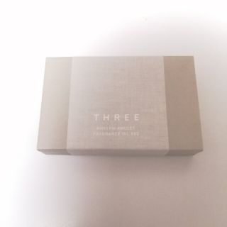 スリー(THREE)の【非売品】THREE リズムアミュレット フレグランス オイル(香水(女性用))