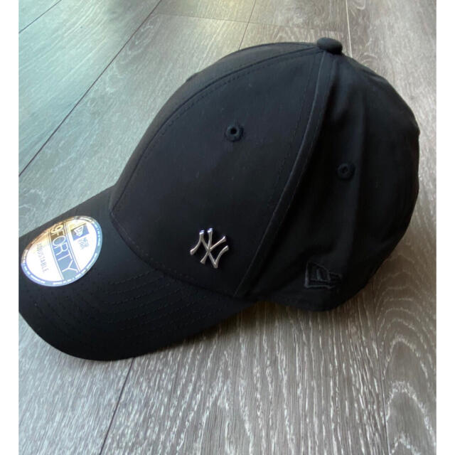 NEW ERA(ニューエラー)のニューエラ　キャップ　ニューヨークヤンキース　帽子　ブラック　新品　正規品 メンズの帽子(キャップ)の商品写真
