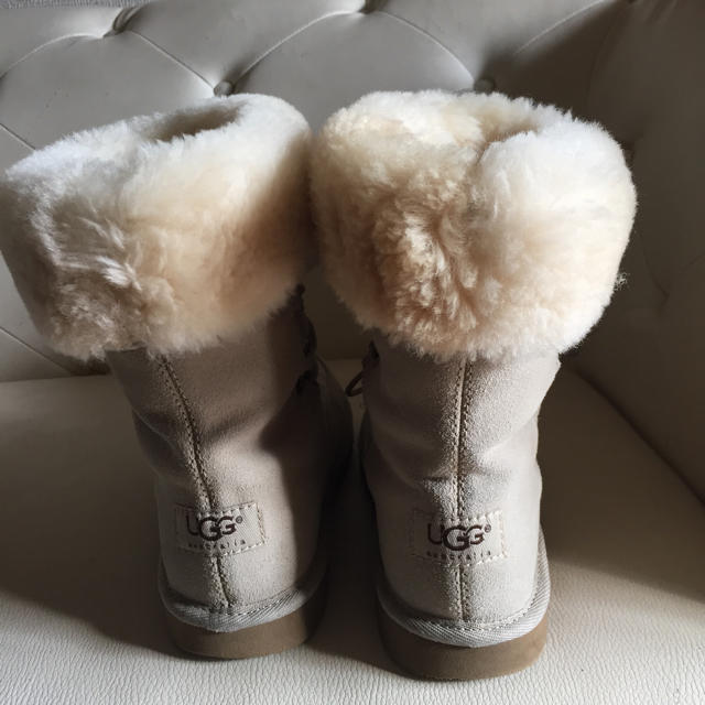 UGG(アグ)のUGG kidsサイズ 21〜22位 キッズ/ベビー/マタニティのキッズ靴/シューズ(15cm~)(その他)の商品写真