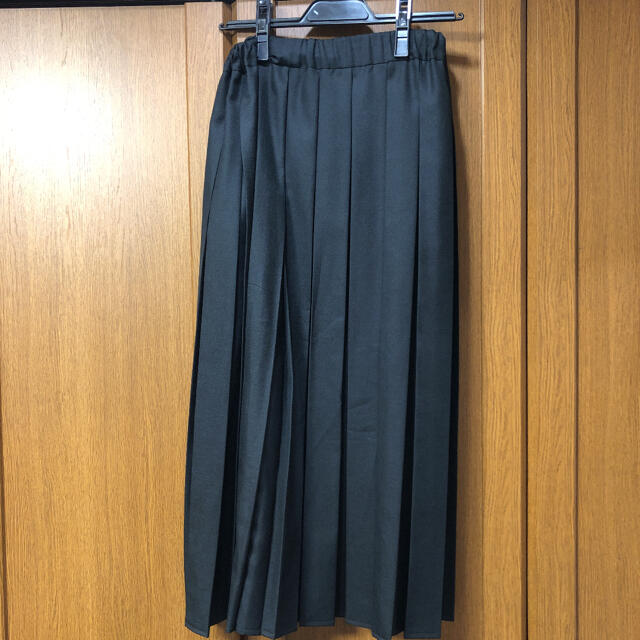 MAISON KITSUNE'(メゾンキツネ)の値下げ　メゾンキツネ　プリーツスカート　34 レディースのスカート(ロングスカート)の商品写真