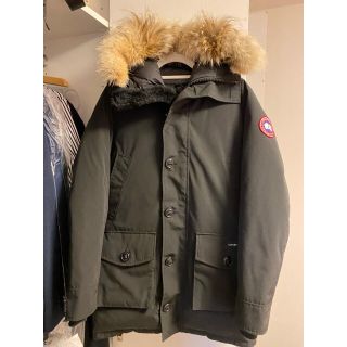 カナダグース(CANADA GOOSE)の【美品】カナダグース　メンズ  黒ダウン Sサイズ(ダウンジャケット)