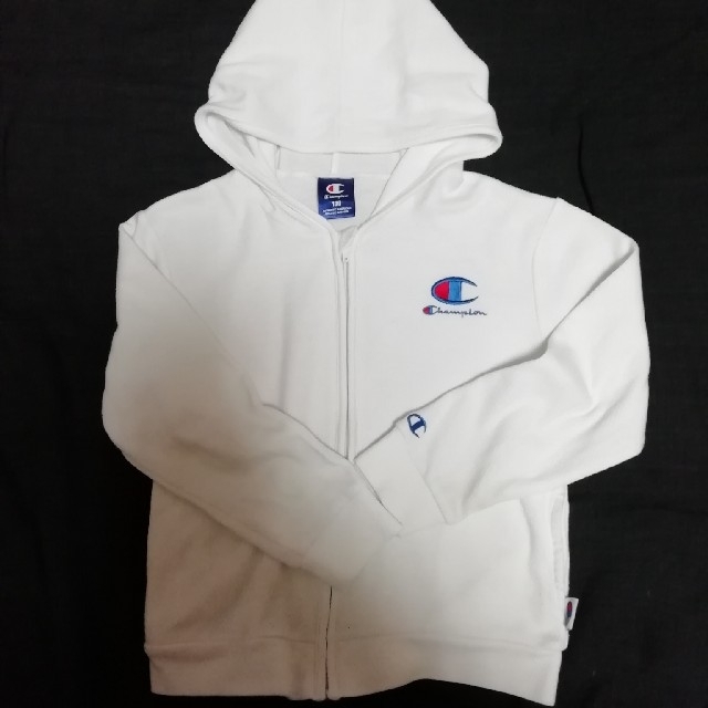 Champion(チャンピオン)のChampion  パーカー  キッズ  130 キッズ/ベビー/マタニティのキッズ服女の子用(90cm~)(ジャケット/上着)の商品写真