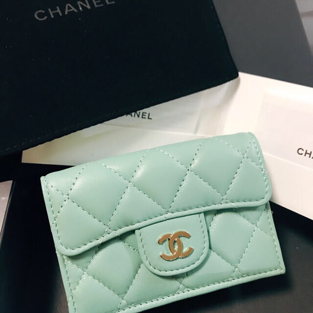 CHANEL(シャネル)のシャネル　CHANEL 三つ折り財布 スモールウォレット　正規品 レディースのファッション小物(財布)の商品写真