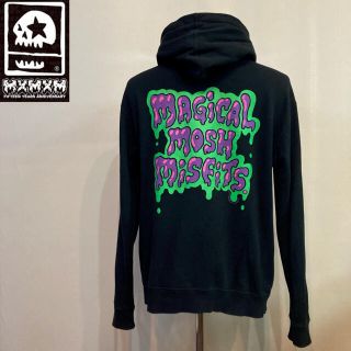 MAGICAL MOSH MISFITS ロゴ刺繍マウンテンパーカー