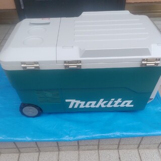 マキタ充電式保冷温庫CW001G 現行型美品
