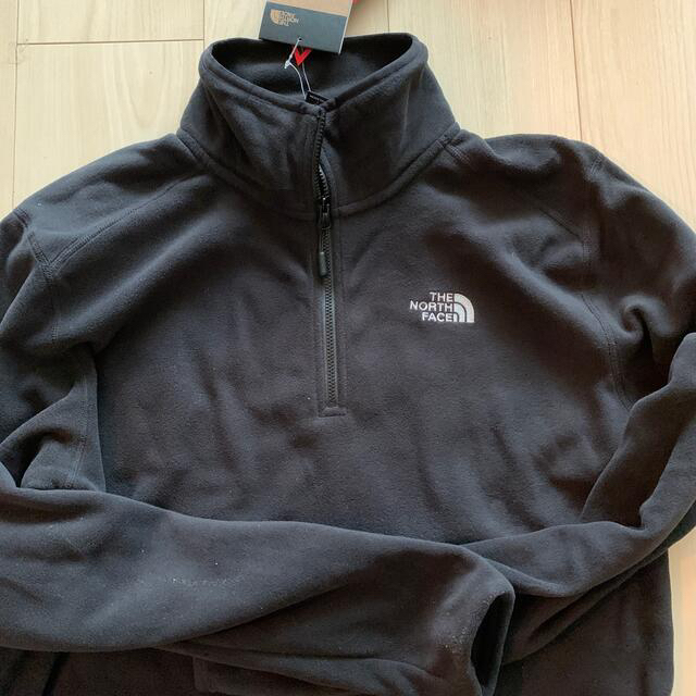 THE NORTH FACE(ザノースフェイス)のお値下げ！THE NORTH FACE フリース 新品未使用   メンズのジャケット/アウター(その他)の商品写真