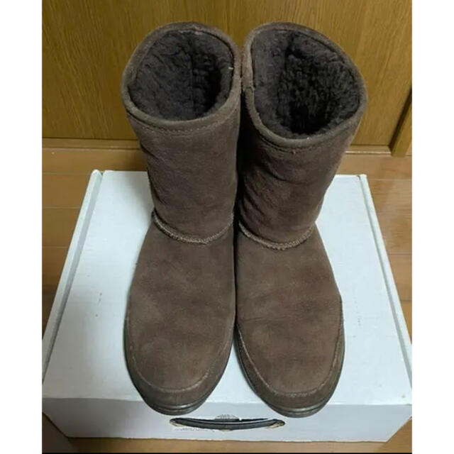 Minnetonka(ミネトンカ)のMINNETONKA ミネトンカ チョコ ムートンブーツ レディースの靴/シューズ(ブーツ)の商品写真