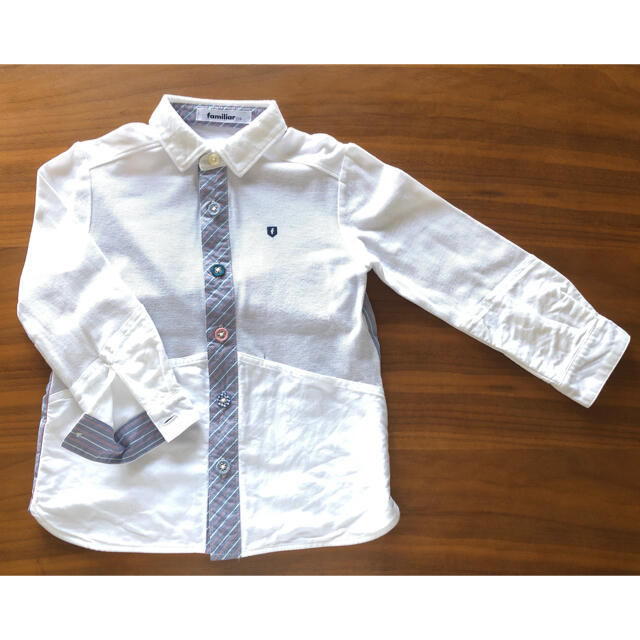familiar(ファミリア)のfamiliar   白シャツ　110サイズ キッズ/ベビー/マタニティのキッズ服男の子用(90cm~)(Tシャツ/カットソー)の商品写真