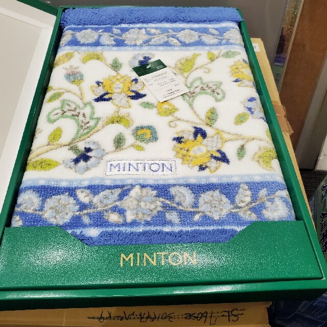 MINTON(ミントン)のMINTON キッチンマット　45×120 未使用品 インテリア/住まい/日用品のラグ/カーペット/マット(キッチンマット)の商品写真